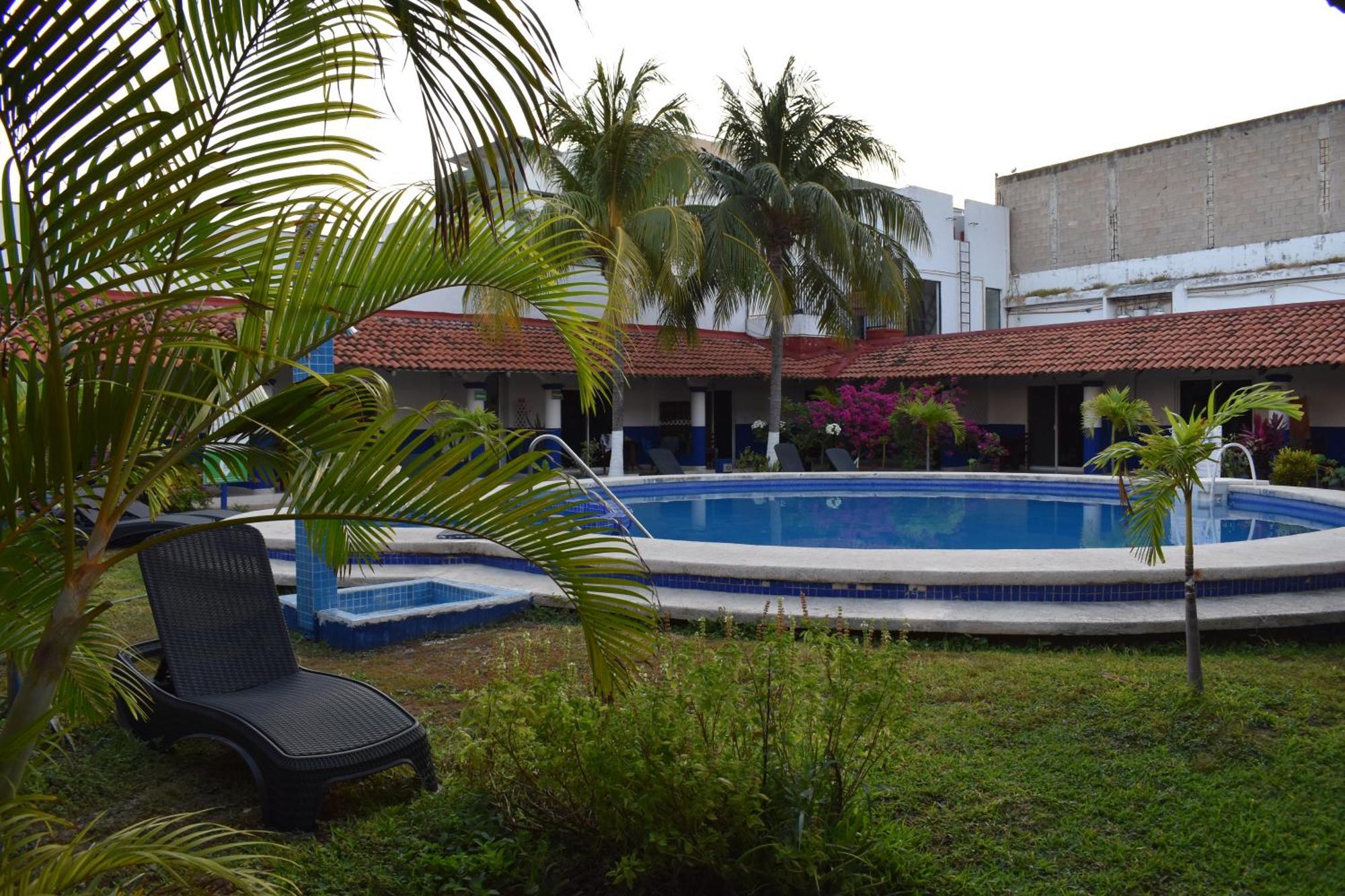 Hotel Plaza Almendros, Isla Mujeres Buitenkant foto