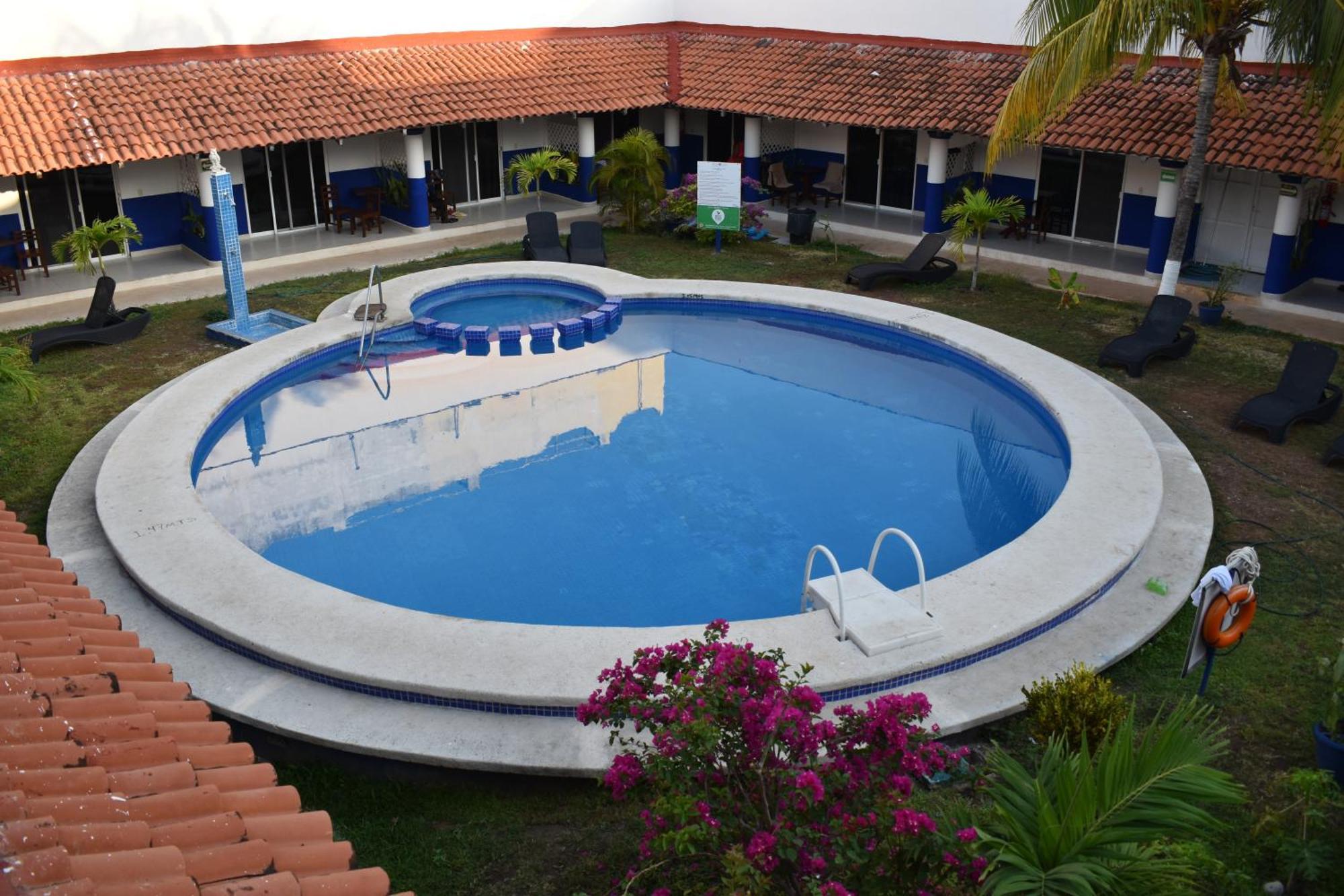 Hotel Plaza Almendros, Isla Mujeres Buitenkant foto