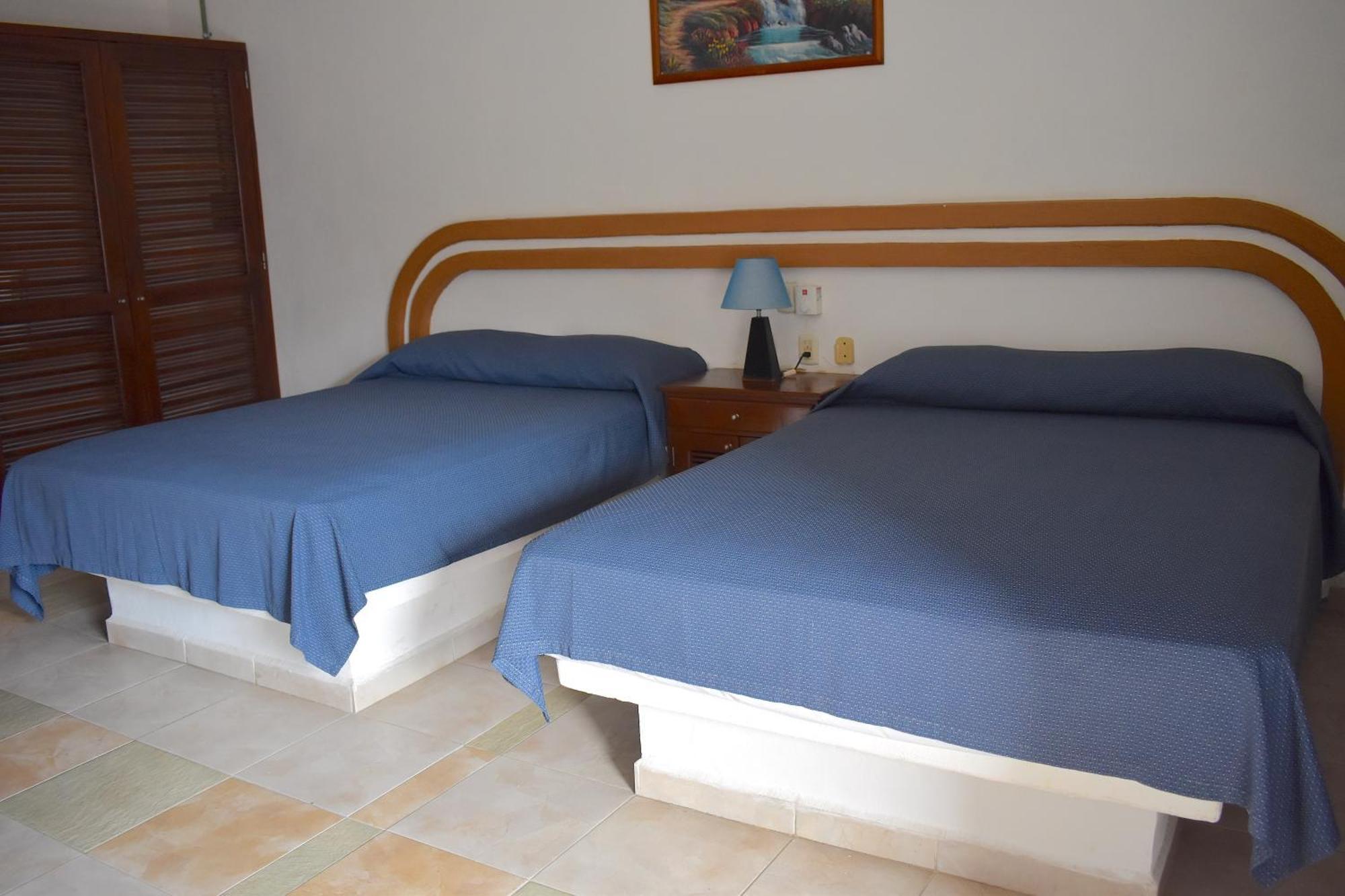 Hotel Plaza Almendros, Isla Mujeres Buitenkant foto
