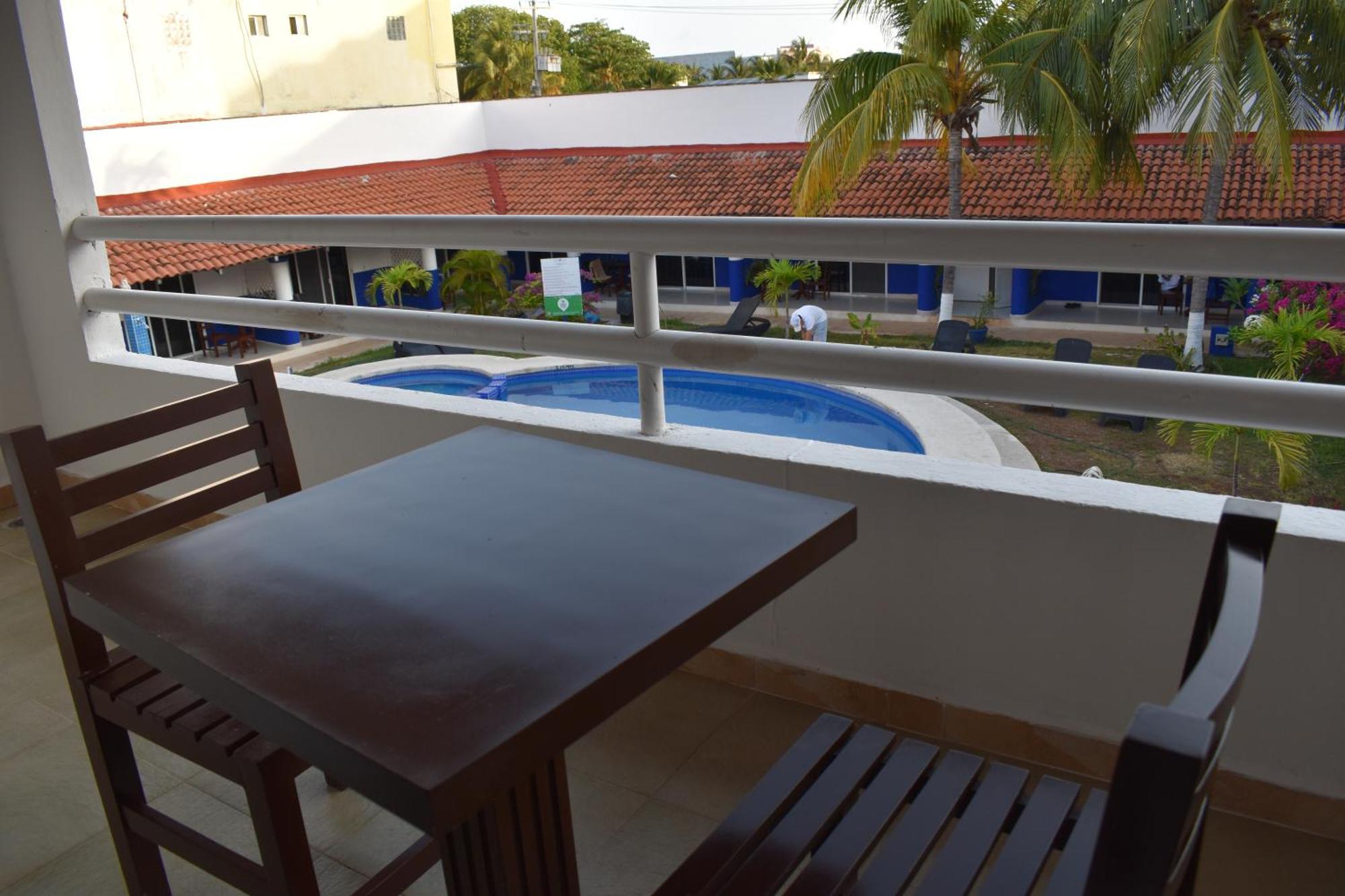 Hotel Plaza Almendros, Isla Mujeres Buitenkant foto