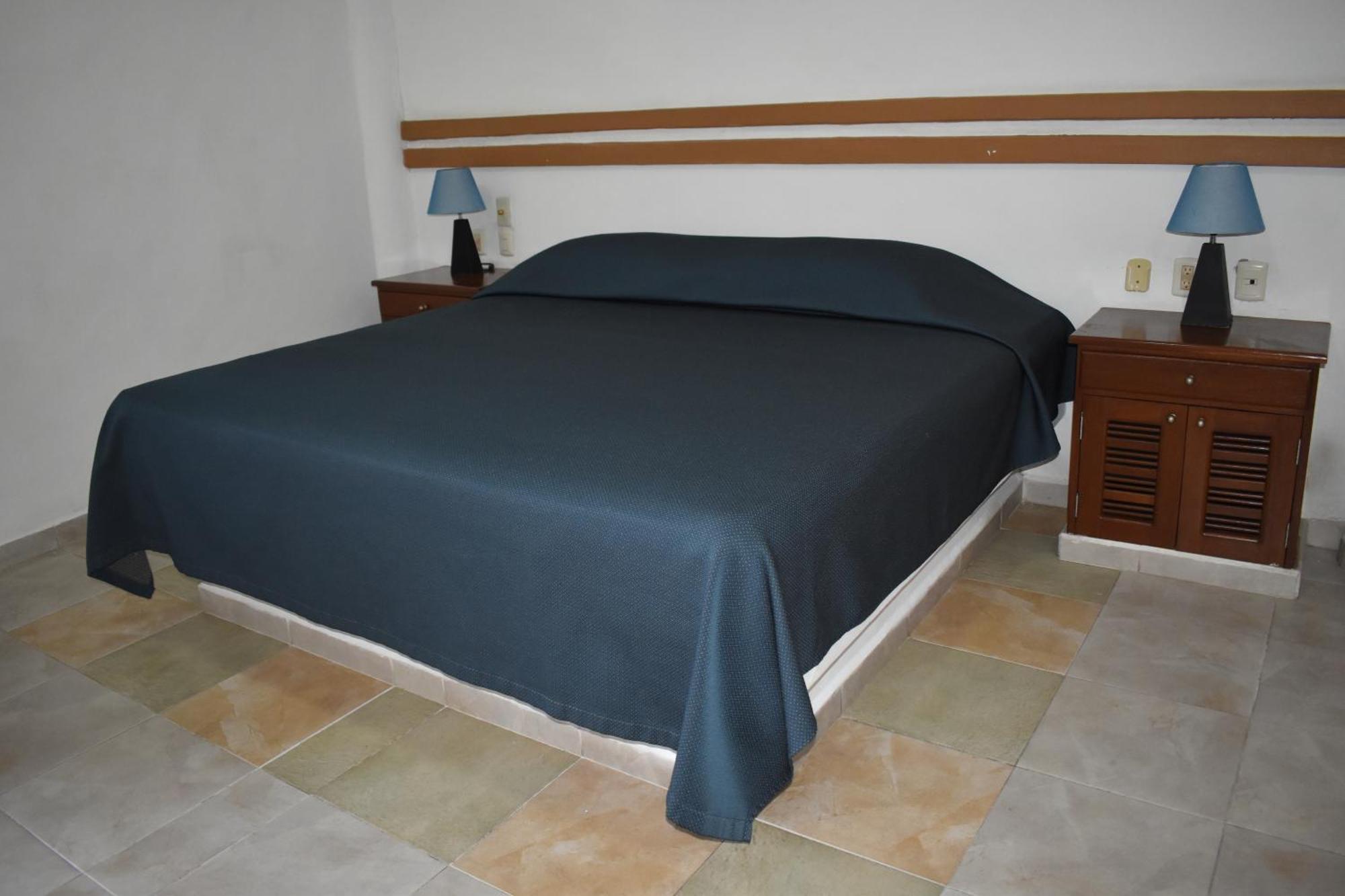 Hotel Plaza Almendros, Isla Mujeres Buitenkant foto