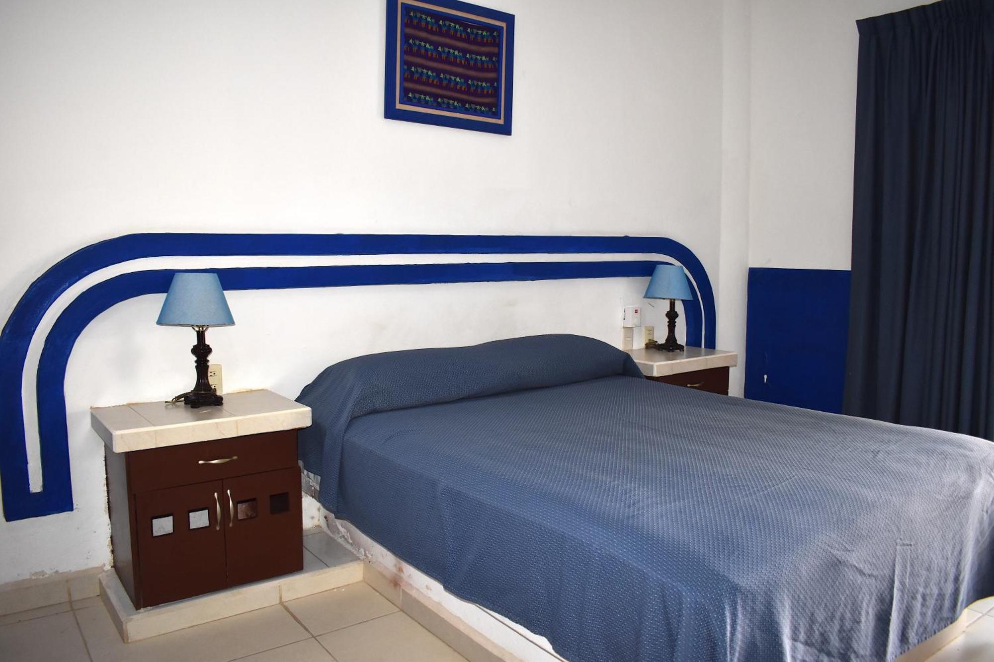 Hotel Plaza Almendros, Isla Mujeres Buitenkant foto
